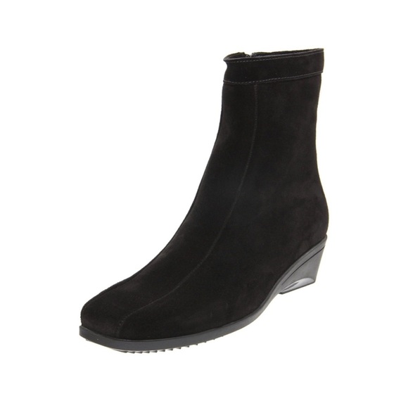 La Canadienne | Elizabeth Bootie Wedge Heeled Boot Black Suede Warm Size 9.5 - Picture 1 of 12